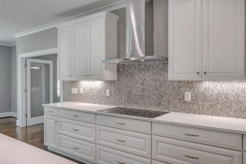 Choose The Right Backsplash For Your Kitchen Remodel Choose The Right Backsplash For Your Kitchen Remodel